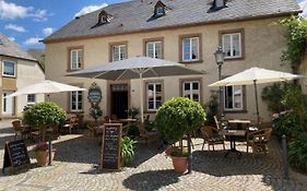 Warsberger Weinhof - Hotel & Weinwirtschaft